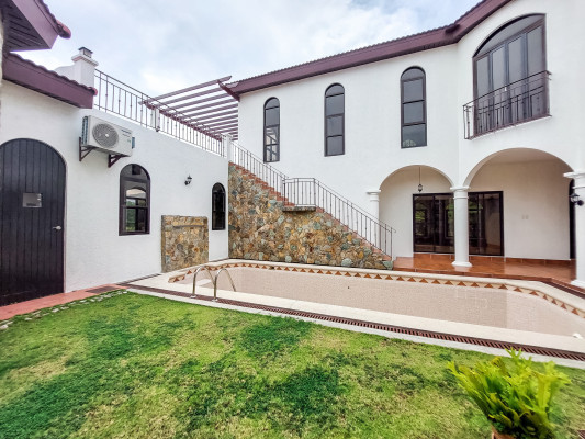 2 Storey Uphill Tuscan Theme Home for Sale in Ayala Greenfields, Calamba Laguna.