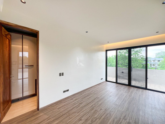 Sophisticated Modern Contemporary House and Lot For Sale