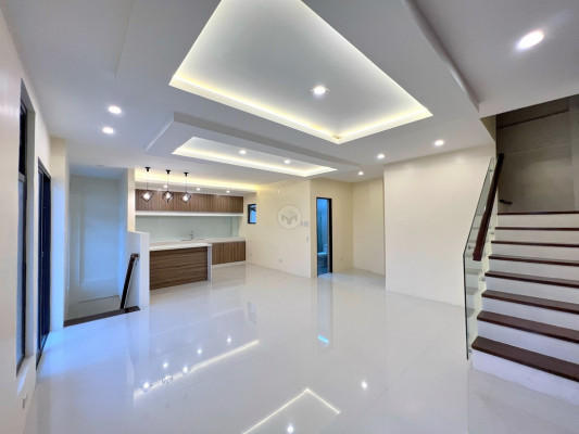 Sophisticated Dream Townhouse for Sale near Congressional Ave, Quezon City