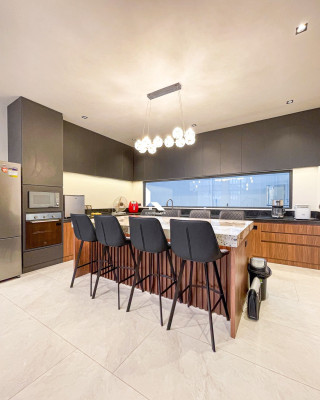 Astonishing Modern Contemporary House and Lot in Brentville