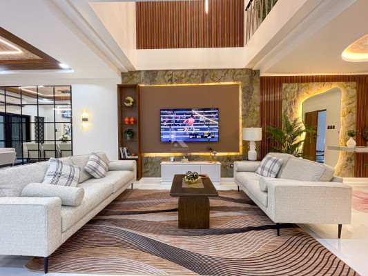 Sophisticated Modern Contemporary House and Lot