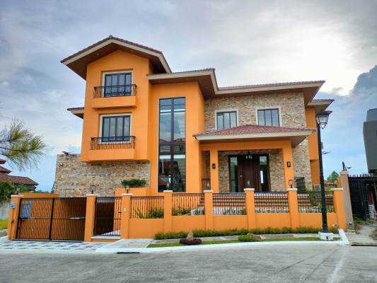 4-Level Brandnew House with Swimming Pool in Portofino Las Pinas