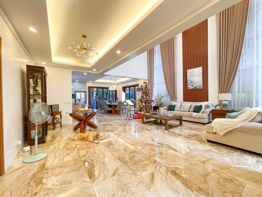 Modern Contemporary 3-Storey House and Lot in Marcelo Green Village