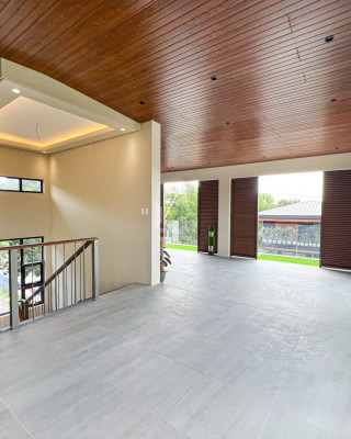 Astonishing Modern Contemporary House and Lot For Sale in Woodridge Heights