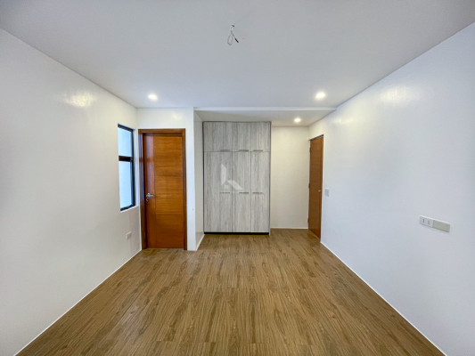 Luxurious Brand New Modern House For Sale