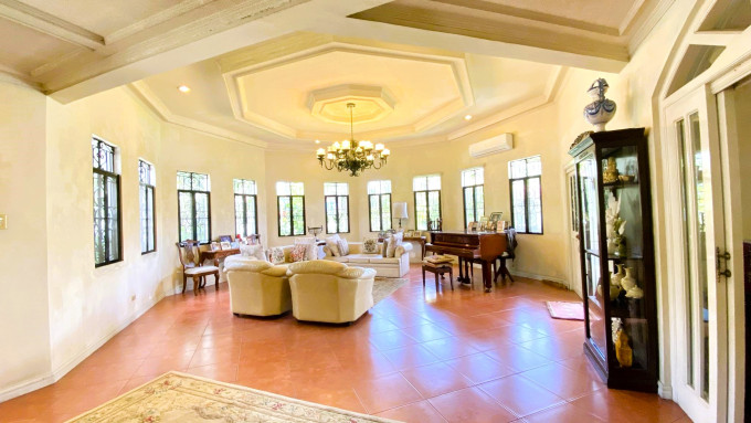 Experience this Elegant 2-Storey Home in Multinational, Paranaque