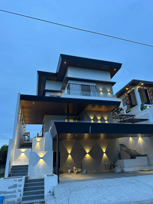 Brilliant 4-Bedroom House and Lot for Sale