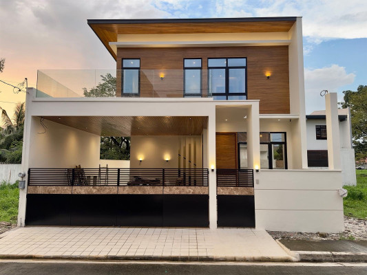 Enchanting 4-Bedroom House and Lot for Sale in Trevi Executive Village