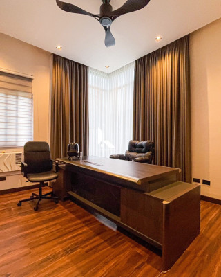 Astonishing Modern Contemporary House and Lot in Brentville