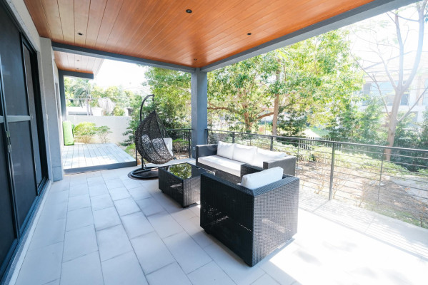 Sensational 5-Bedroom House and Lot for Sale in Southbay Gardens