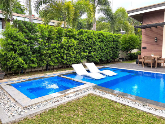 Stunning 5 Bedroom Resort-Style Property for Sale