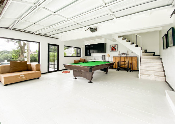 This fully furnished home is Airbnb-ready with end-of-the-road privacy
