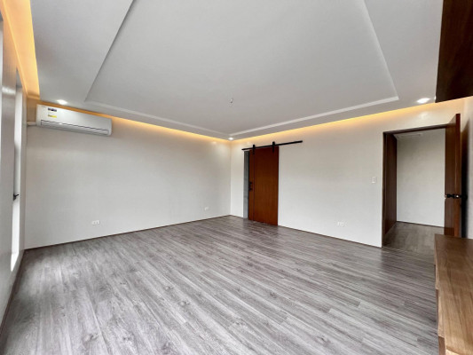 Fabulous 5-Bedroom Corner House and Lot for Sale