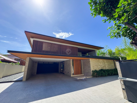 Ultramodern 5-Bedroom House for Sale