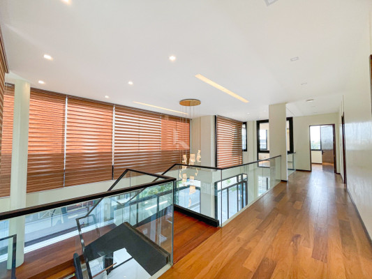 Sophisticated Modern Tropical House in The Enclave Alabang, Muntinlupa