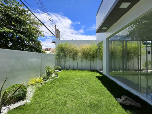 Snatch this Newly Renovated 4-Bedroom Home in BF Homes
