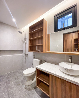 Elegant Modern Contemporary House and Lot