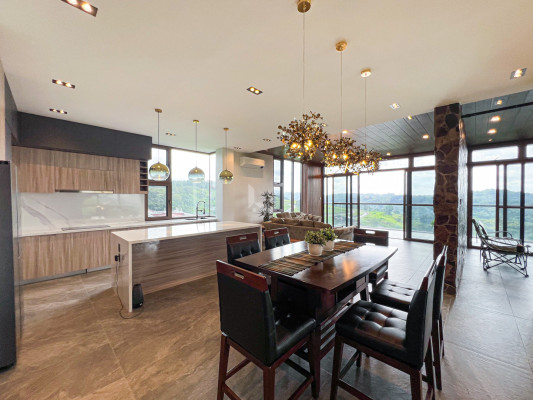 Gorgeous Modern Contemporary House and Lot For Sale