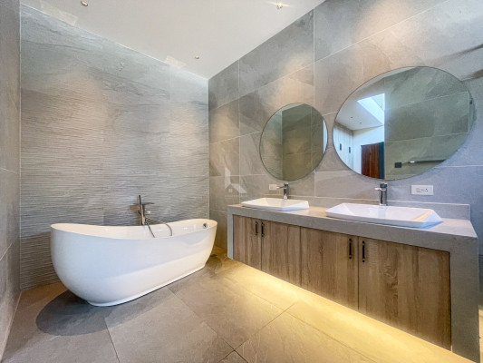 Sophisticated Modern Contemporary House and Lot For Sale