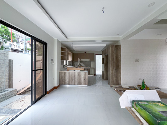 Stunning Modern House and Lot in Vista Real Subdivision, Quezon City