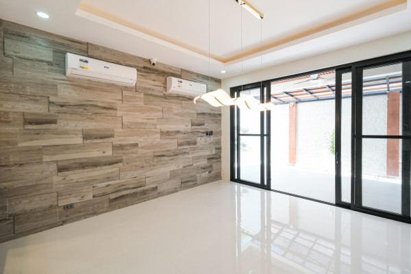 Sneak in this Brand-New 5-Bedroom Home in BF Homes