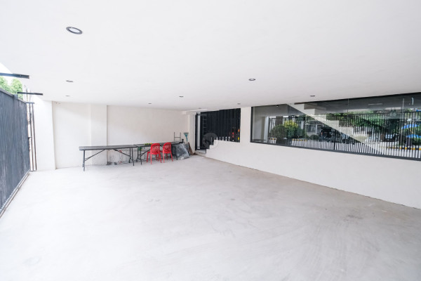 Refined 6-Bedroom House and Lot for Sale in Miranila Homes