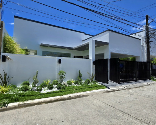 Snatch this Newly Renovated 4-Bedroom Home in BF Homes