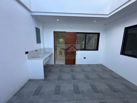 Brand New House in Better Living Parañaque For Sale