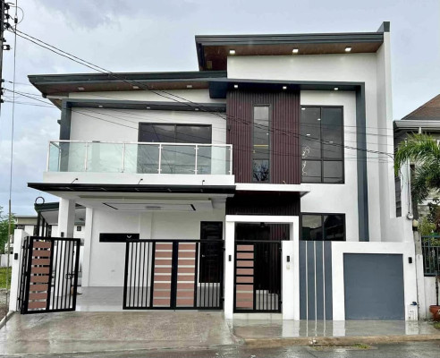 FOR SALE SLEEK BRAND NEW MODERN HOUSE WITH SWIMMING POOL IN ANGELES CITY