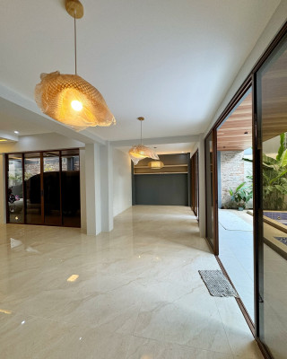Modern House w/ Swimming Pool for Sale in Rancho Marikina City
