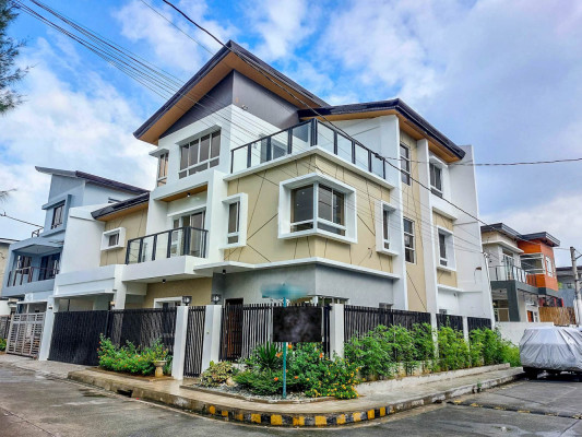 3-Storey Brand new corner House for sale