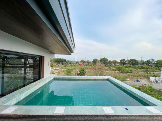 Superb Modern Contemporary House and Lot For Sale