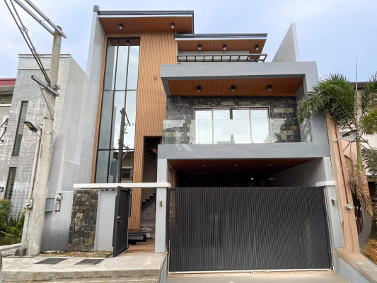 Remarkable Modern Contemporary House and Lot in Greenwoods Executive Village