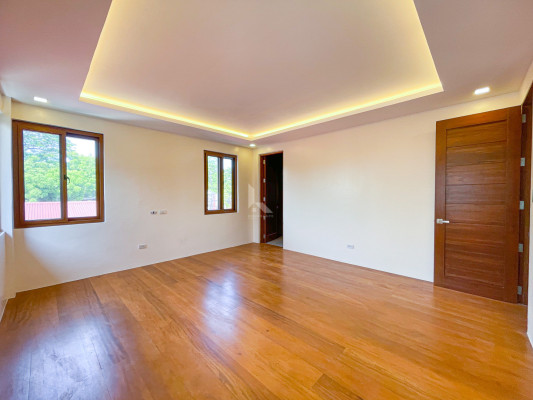 Sophisticated Modern Contemporary House and Lot For Sale