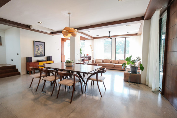 Contemporary 3-Bedroom House and Lot for Sale in Lindenwood Residences
