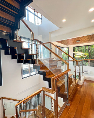 Beautifully Designed 3-Storey Modern Compact Home