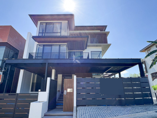 Notable Modern Contemporary Home with Panoramic View in Filinvest 2