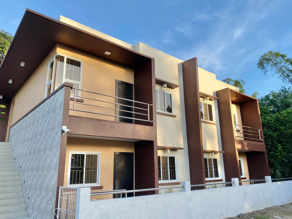 2 Beds 1 Bath Apartment