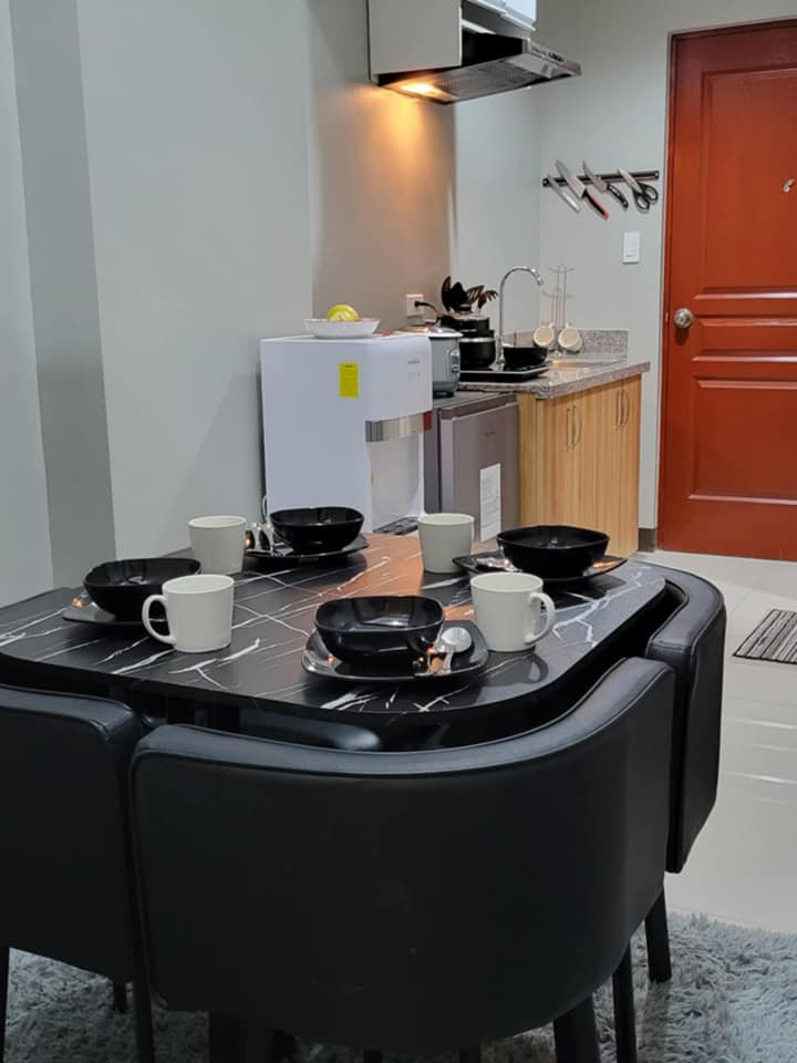 1 BEDROOM CONDO UNIT WITHOUT BALCONY