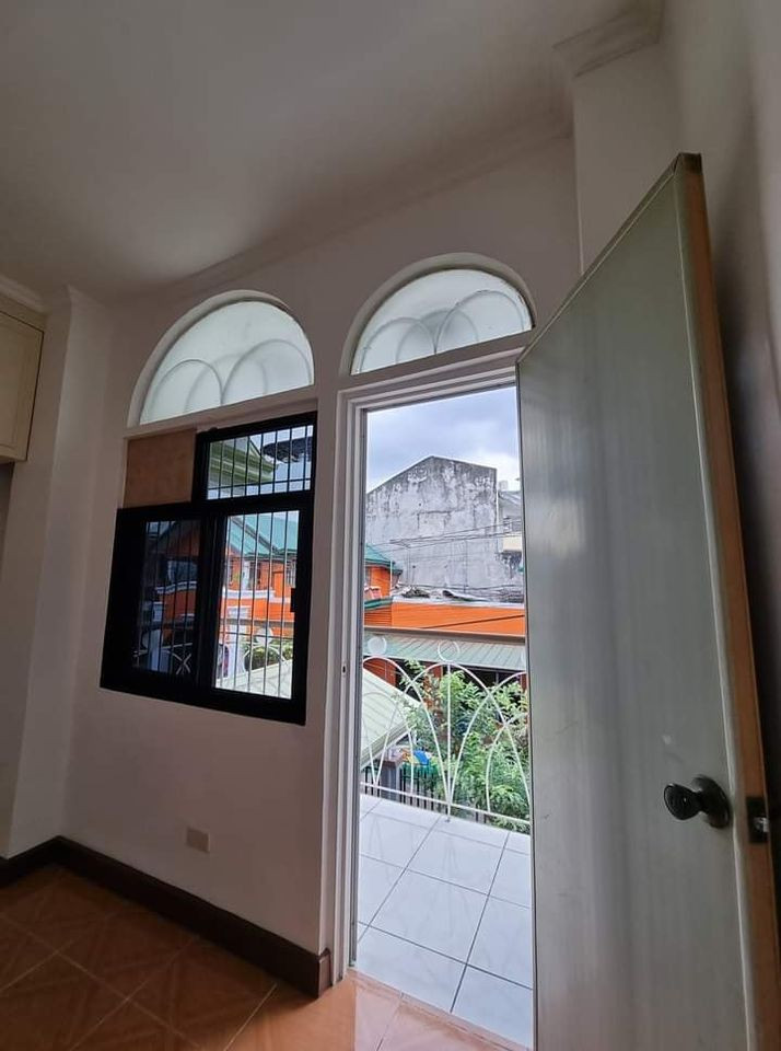 Gallery 2
