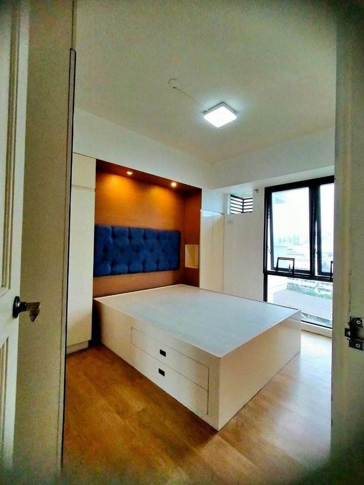 Gallery 2