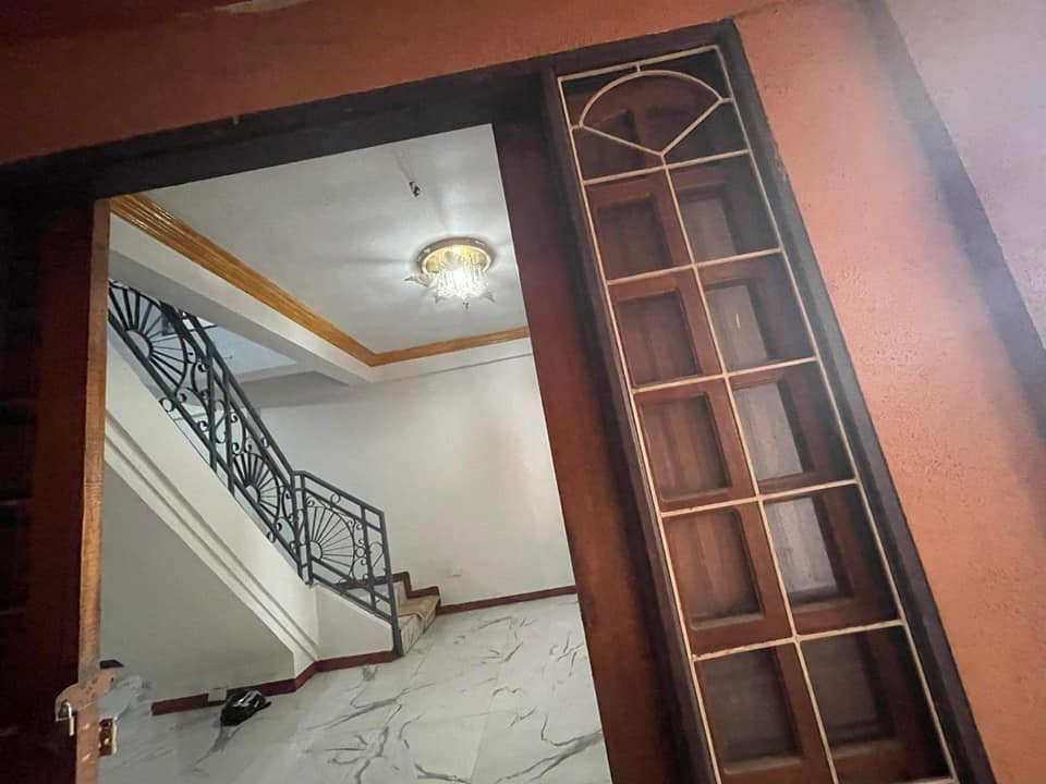 Gallery 4