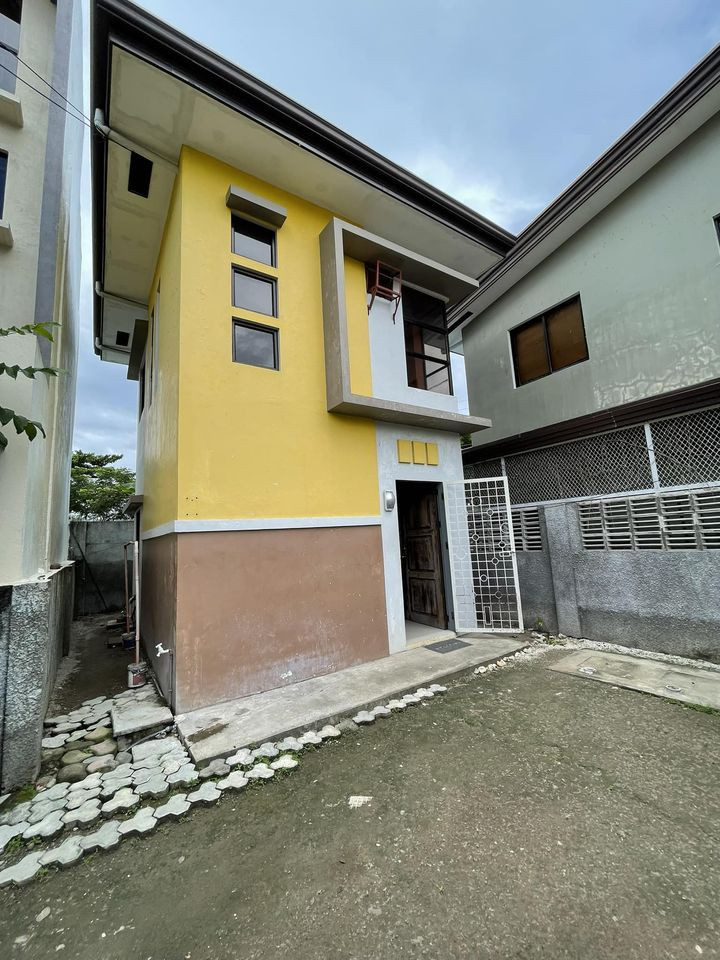 HOUSE FOR RENT (please read description below)