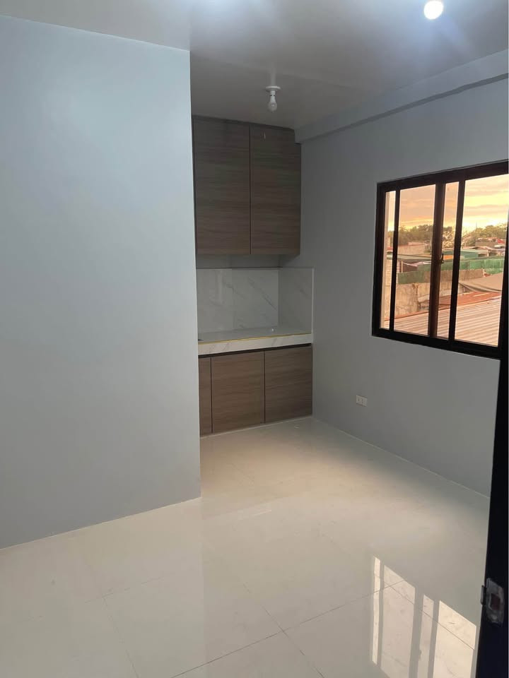 Gallery 5