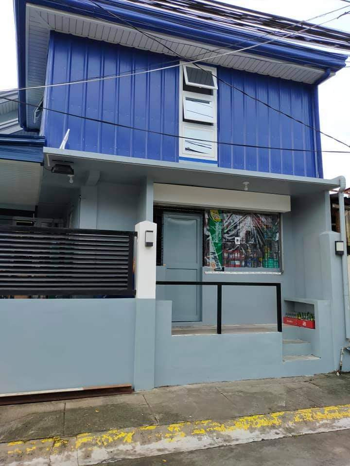One Bed Room house with active atore space good for 2 persons occupants