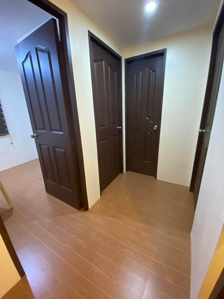 Gallery 5