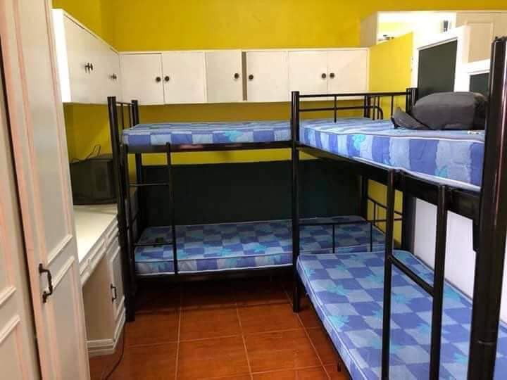 MALE BEDSPACE - Praise Condominium, Santillan, Makati