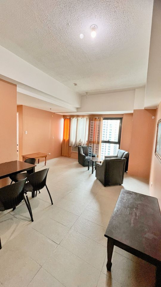 2 Beds 1 Bath Apartment/condo