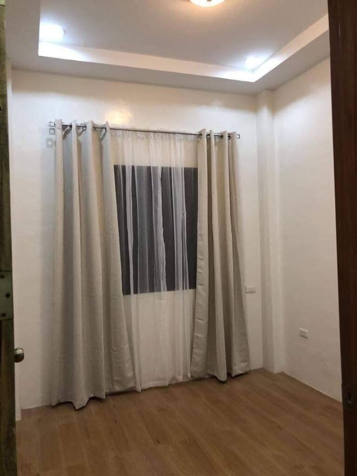 Gallery 4