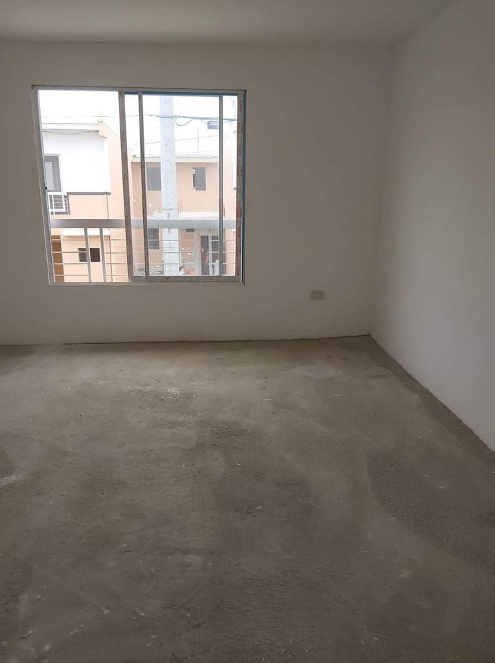 Gallery 5